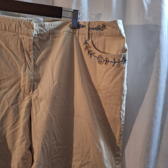 Talbots Cream Embroidered Women's Skimmers - Picture 3 of 8